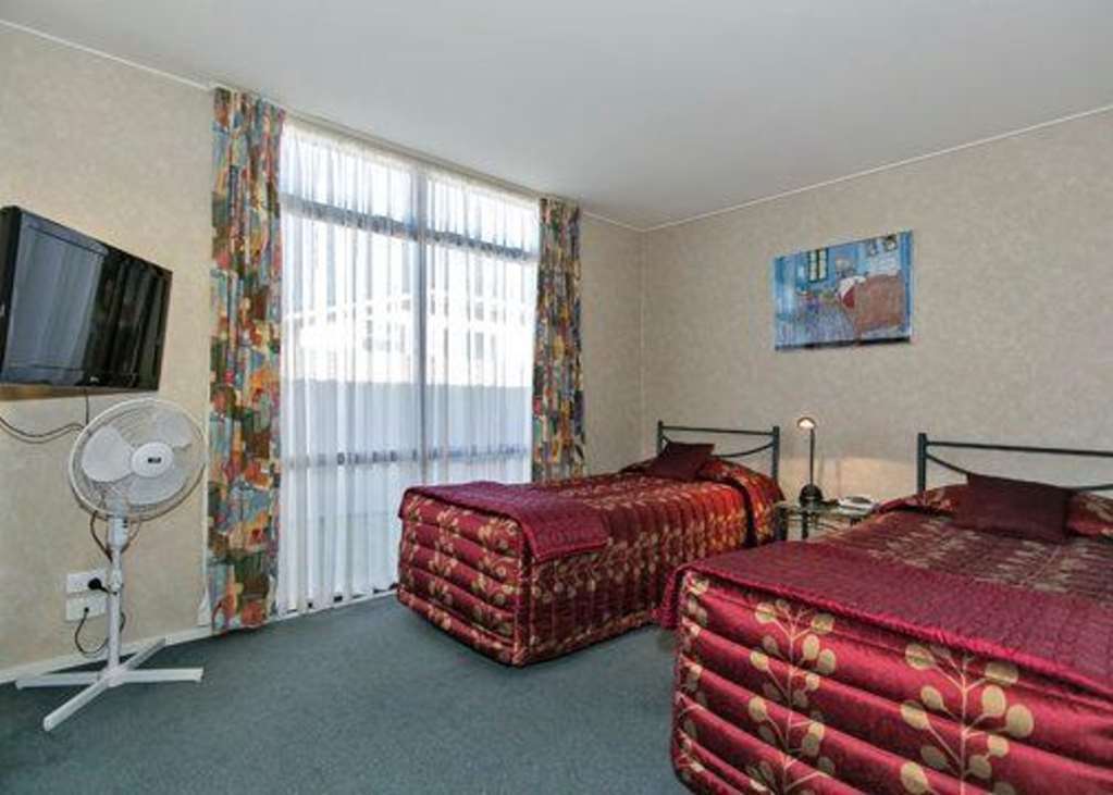 Academy Motor Inn Tauranga Room photo